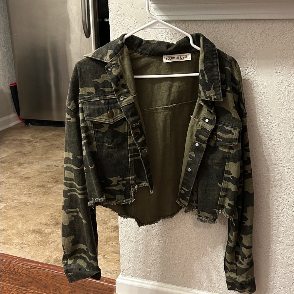 Lizard Thicket Camouflage Jean Jacket